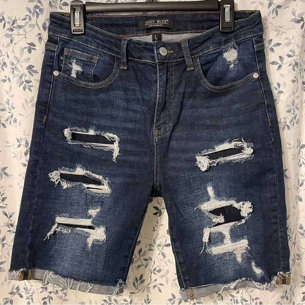 Judy Blue Destroyed Patch Bermuda Shorts Size L